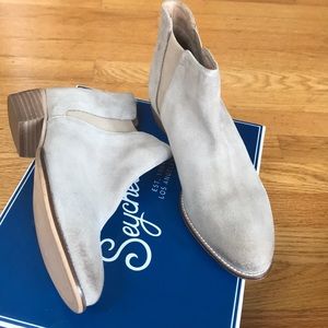 Seychelles Chelsea Boot